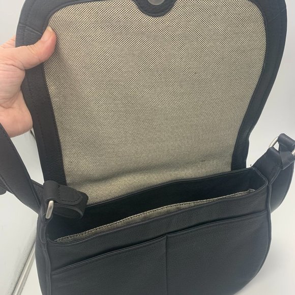 Quality Vince Camuto Leather and Suede Crossbody - Picture 11 of 12